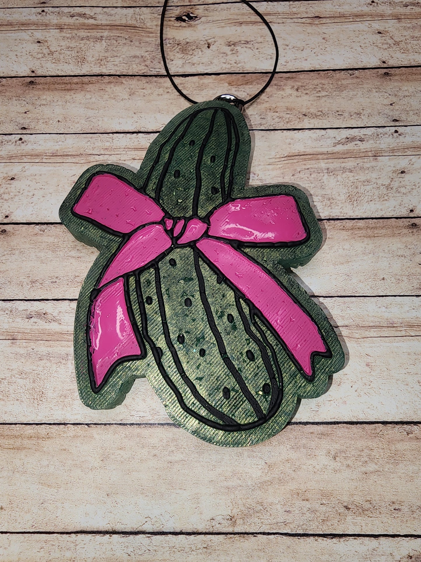 Pickle with bow freshie