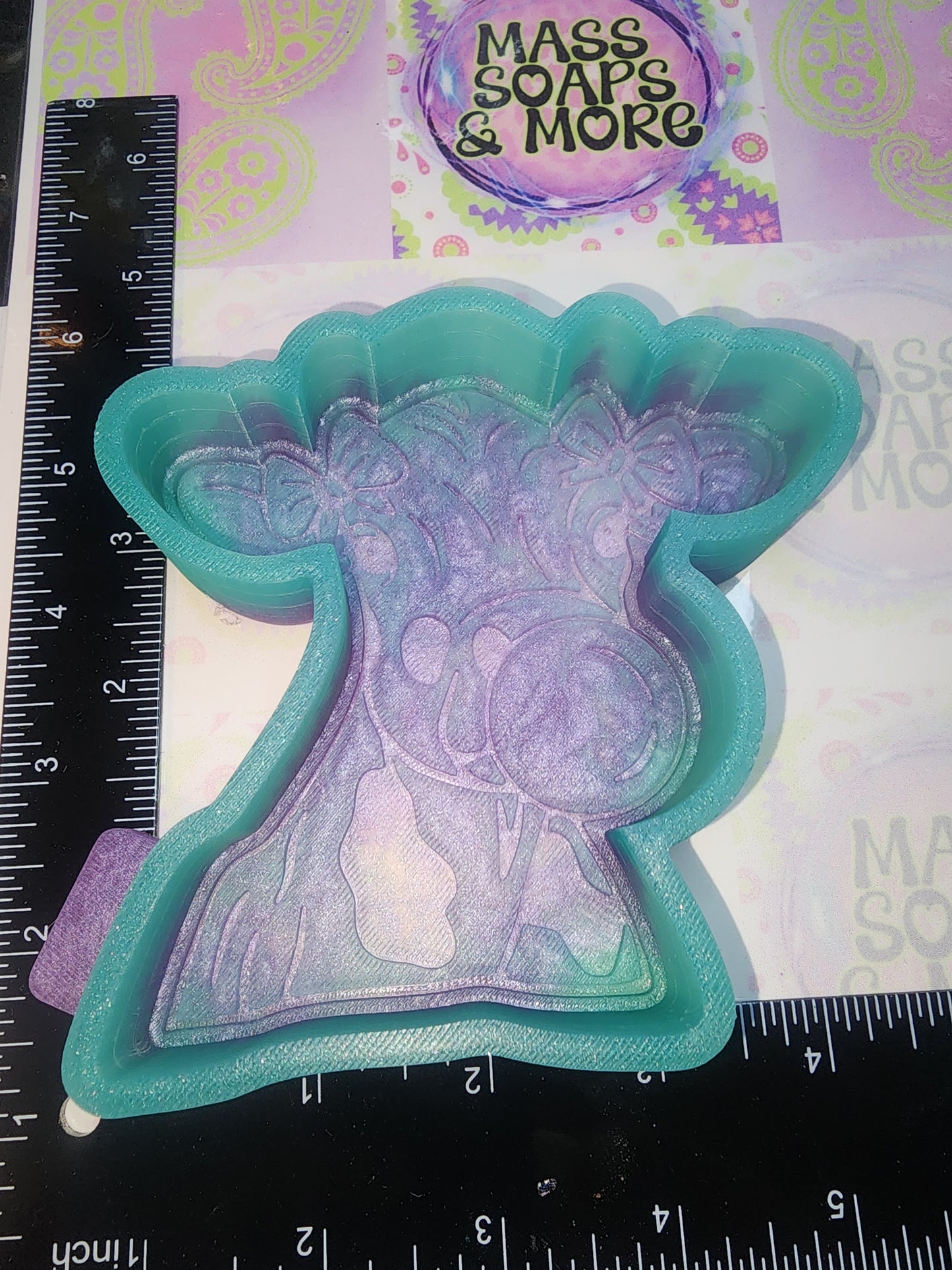 Cow blowing bubble freshie mold