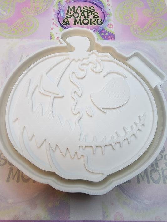 Scary pumpkin freshie mold