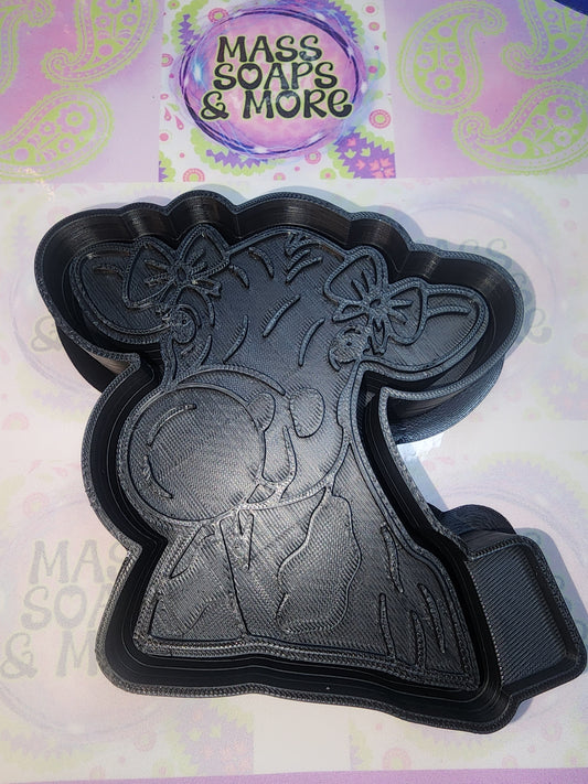 Cow blowing bubble freshie mold